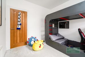 Photo 25- click for photo gallery